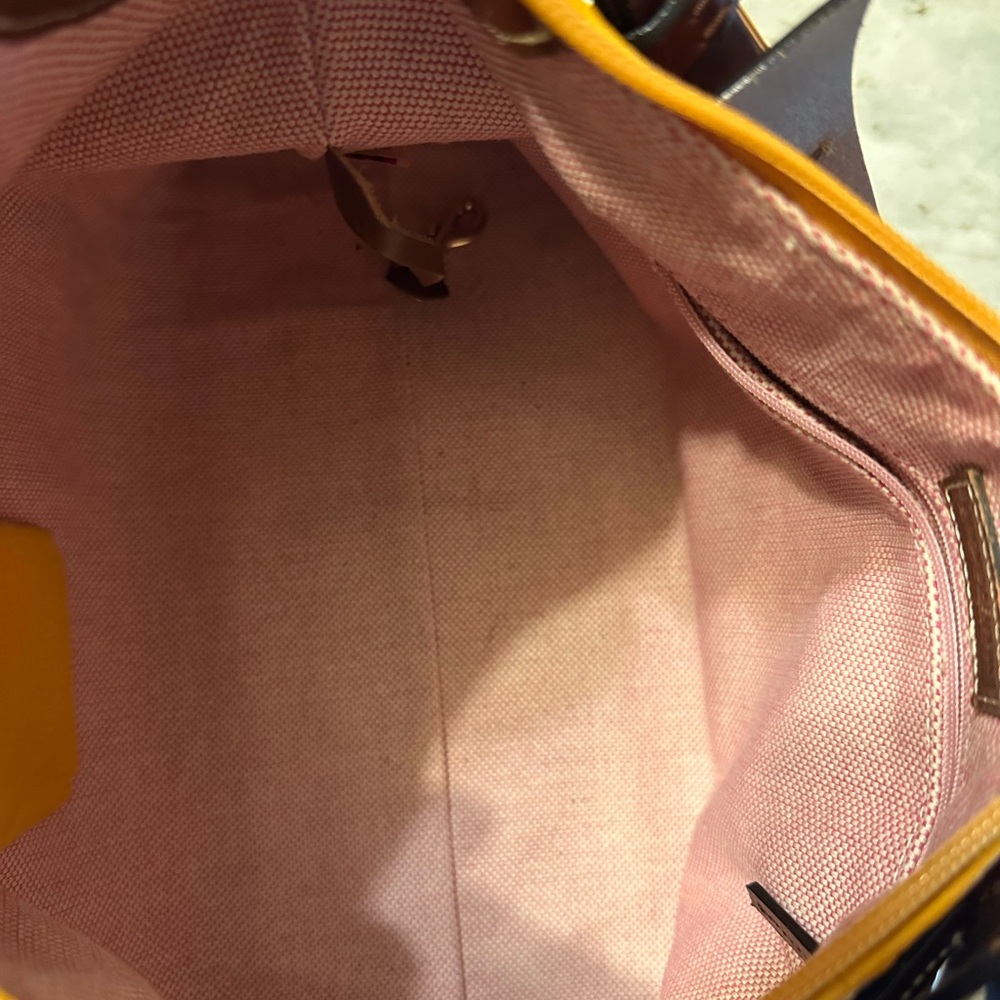Dooney & Bourke Mustard Yellow Leather Shoulder Bag - like new! - Picture 8 of 13